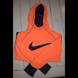 Women’s Nike sweatshirt